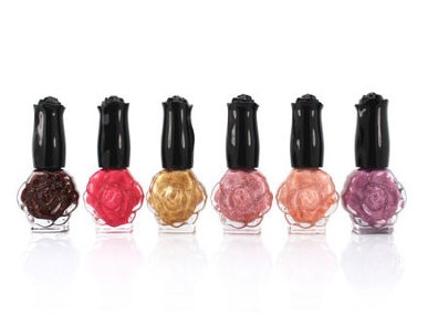 2022適合春天的指甲油 小心使用珠光指甲油 2022適合春天的指甲油 小心使用珠光指甲油