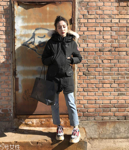 牛仔褲最小碼是多大？牛仔褲成人最小碼25