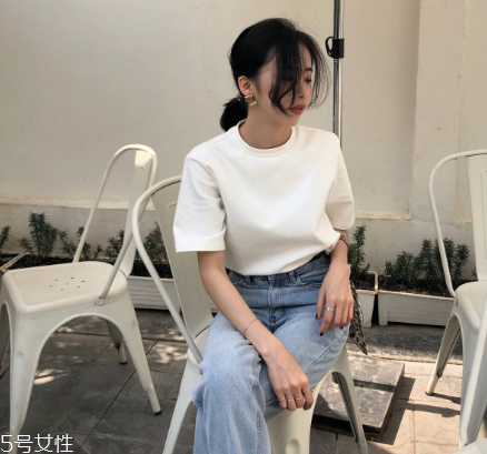 牛仔褲洗完怎么掛？牛仔褲的晾曬方法