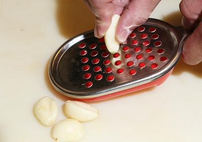 用不完的姜蔥蒜如何保存 用不完的姜蔥蒜如何保存