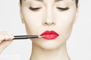 簡單化妝需要哪些化妝品？上班族化妝必備3種彩妝