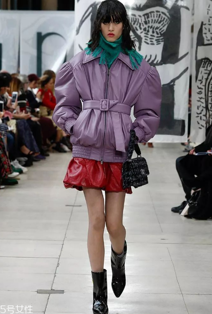 miumiu2018秋冬系列好看嗎_有哪些款式？