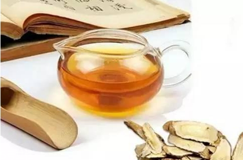 黃芪什么時(shí)間喝好 早餐后當(dāng)茶飲用 黃芪什么時(shí)間喝好 早餐后當(dāng)茶飲用