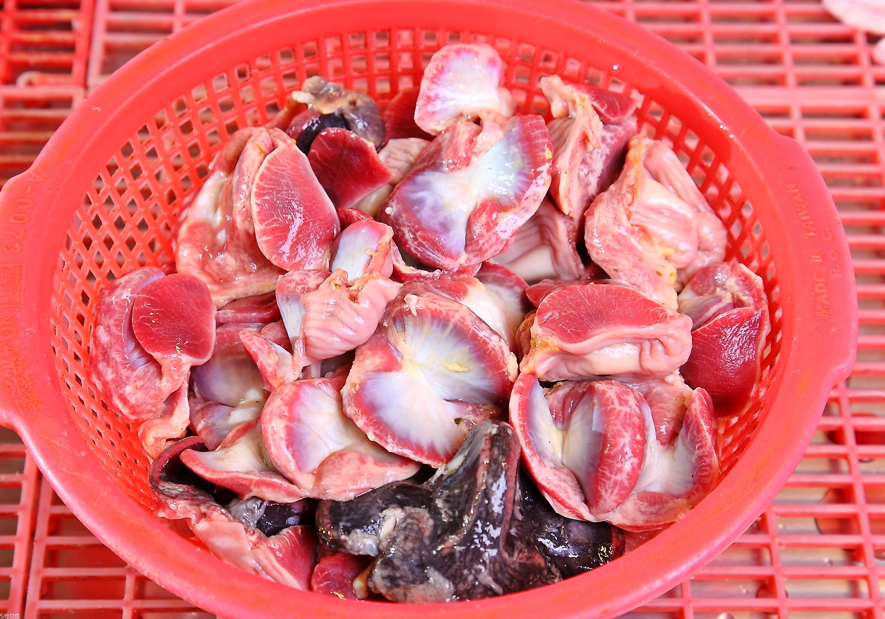 雞肉怎么挑選 雞肉的選購技巧 雞肉怎么挑選 雞肉的選購技巧