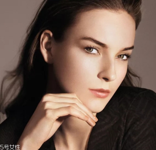 阿瑪尼權(quán)力粉底液專柜價(jià)格 阿瑪尼權(quán)力粉底液專柜價(jià)格