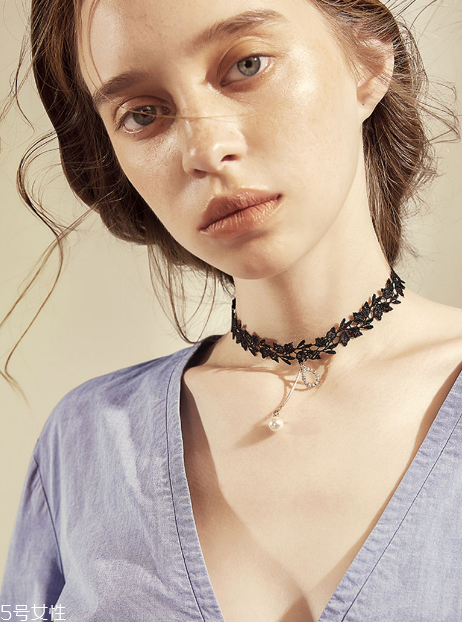 2022年流行什么項鏈？散發(fā)誘人頸間風(fēng)情