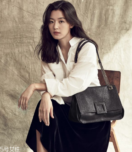 rouge lounge是什么檔次？韓國(guó)超火的爆款包包