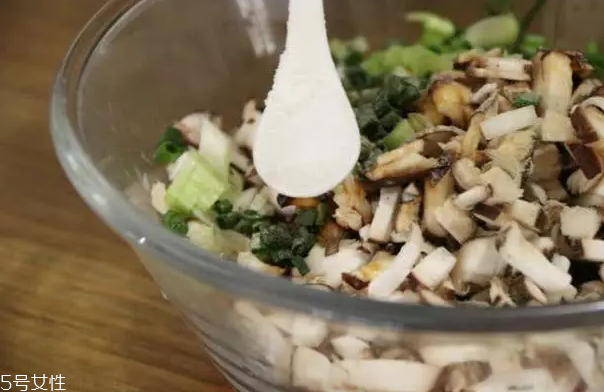 豆腐皮能油炸嗎？火候太猛容易炸糊