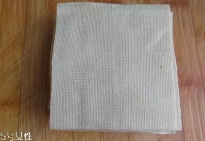 豆腐皮能油炸嗎？火候太猛容易炸糊