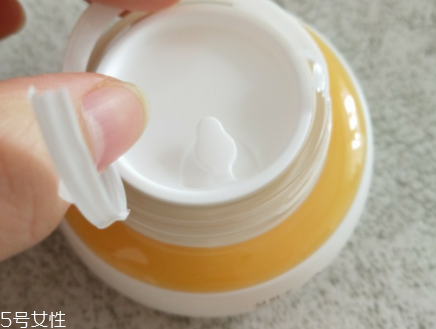 雪花秀滋陰套裝適合什么膚質(zhì)？所有肌膚都適用