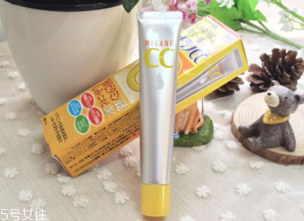 樂(lè)敦CC能涂在痘痘上嗎？痘痘與痘印均能改善