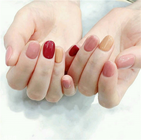 深色美甲圖片2022款式 美甲圖片2022款式顯氣質(zhì) 深色美甲圖片2022款式 美甲圖片2022款式顯氣質(zhì)