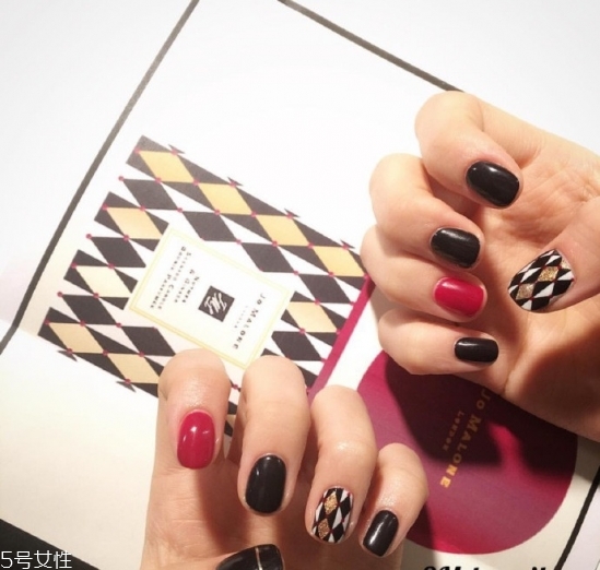 深色美甲圖片2022款式 美甲圖片2022款式顯氣質(zhì) 深色美甲圖片2022款式 美甲圖片2022款式顯氣質(zhì)