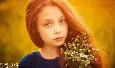 美瞳年拋和半年拋的區(qū)別 美瞳日拋月拋年拋的區(qū)別 美瞳年拋和半年拋的區(qū)別 美瞳日拋月拋年拋的區(qū)別