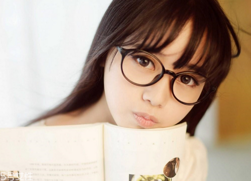 哪些人適合黑色美瞳 每天戴鏡時間建議少于8小時 哪些人適合黑色美瞳 每天戴鏡時間建議少于8小時