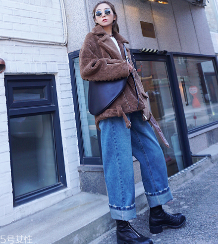 牛仔褲穿松了怎么辦？這樣就能恢復(fù)了