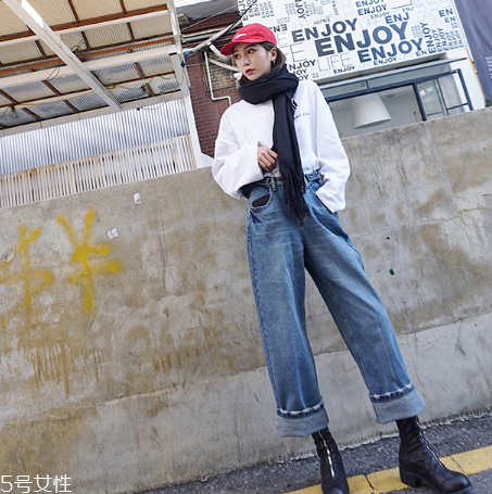 牛仔褲穿著掉色怎么辦？輕度掉色是正常的