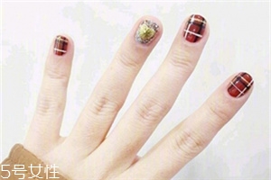 2018最新氣質(zhì)美甲圖片紅色系推薦 年輕女生紅色系美甲圖片 2018最新氣質(zhì)美甲圖片紅色系推薦 年輕女生紅色系美甲圖片