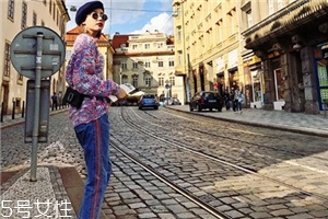 牛仔褲被刮了怎么辦？破洞巧妙修補方法