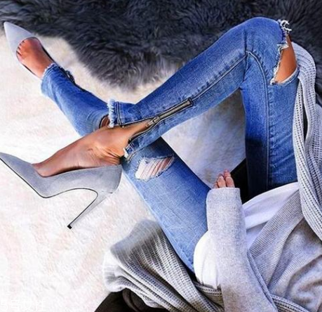 牛仔褲能配高跟鞋嗎？精致女生的穿搭法則