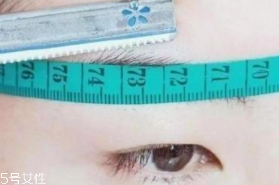 初學(xué)最簡單的修眉方法 快速簡單修出好看的眉形 初學(xué)最簡單的修眉方法 快速簡單修出好看的眉形