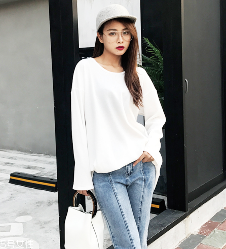 牛仔褲粘毛怎么辦？教你兩個(gè)小妙招