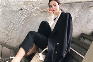 雙排扣西裝怎么搭配？盡顯帥氣女王范兒