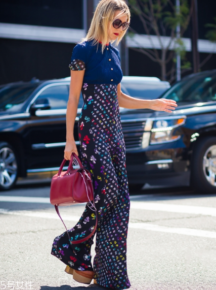 防水臺高跟鞋怎么搭配？拉長氣質(zhì)細(xì)腿