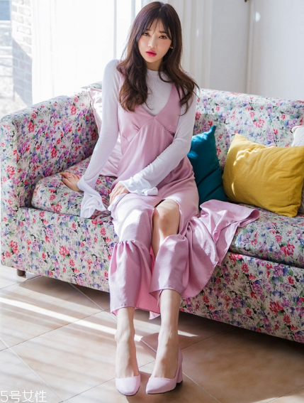 圓頭高跟鞋怎么搭配？顯高又淑女