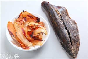 柴魚(yú)是什么魚(yú) 柴魚(yú)片怎么來(lái)的 柴魚(yú)是什么魚(yú) 柴魚(yú)片怎么來(lái)的