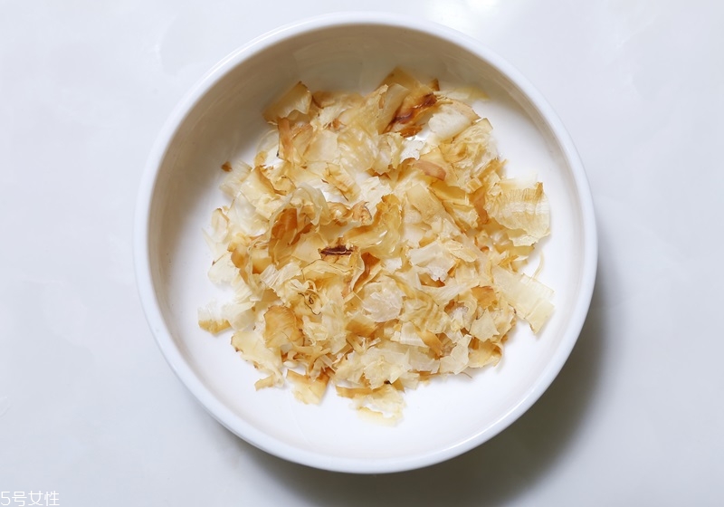 柴魚(yú)是什么魚(yú) 柴魚(yú)片怎么來(lái)的 柴魚(yú)是什么魚(yú) 柴魚(yú)片怎么來(lái)的