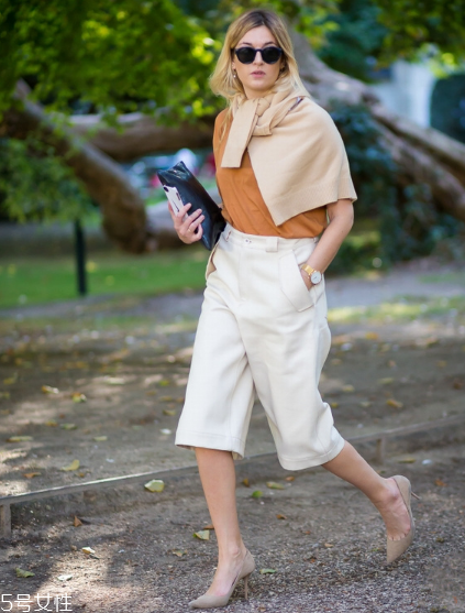 裸色高跟鞋怎么搭配？讓你優(yōu)雅又時(shí)髦