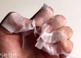 敷完的面膜有什么妙用？做手指膜預防倒刺