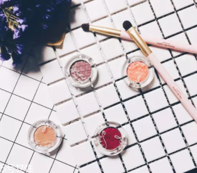 不會畫眼影怎么辦？歐美平價(jià)眼影種草轟炸