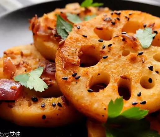 毛孔大黑頭多怎么辦？4款產品讓你無懼毛孔問題