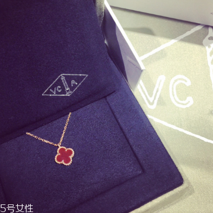 梵克雅寶屬于奢侈品嗎？名流貴族追捧的頂級(jí)珠寶