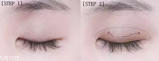 單眼皮如何畫眼影？亮色眼影會制造車禍現(xiàn)場