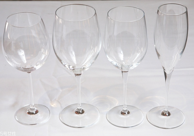 吃西餐的正確方法圖解 吃西餐的基本禮儀 吃西餐的正確方法圖解 吃西餐的基本禮儀