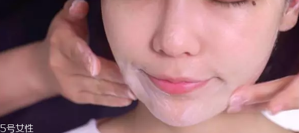 草莓鼻用什么產(chǎn)品最有效？4款產(chǎn)品讓鼻頭亮麗潔凈