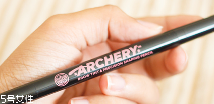 液體眉筆哪個(gè)牌子好用 液體眉筆畫(huà)眉教程 液體眉筆哪個(gè)牌子好用 液體眉筆畫(huà)眉教程