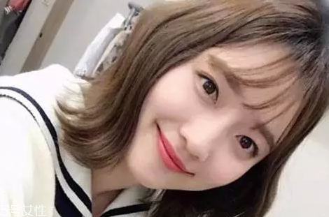 皮膚白的人染什么顏色的頭發(fā)好看？避免冷色調(diào)