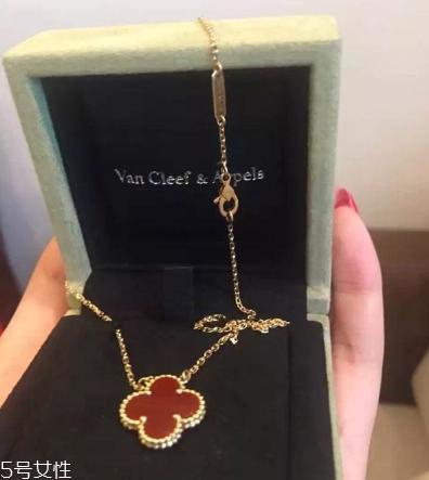 梵克雅寶項(xiàng)鏈可以加長(zhǎng)嗎？