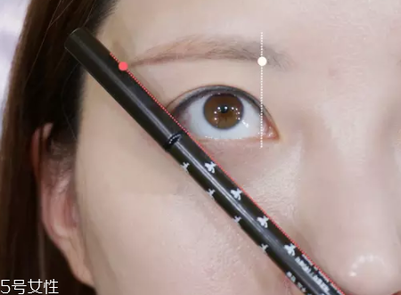 眉毛短怎么變長？畫眉大法拯救短眉星人