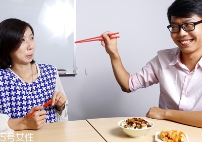 用筷子的禁忌與忌諱 用筷子的禁忌與忌諱