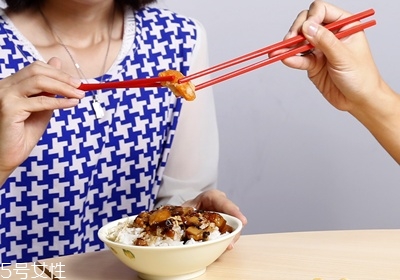 用筷子的禁忌與忌諱 用筷子的禁忌與忌諱