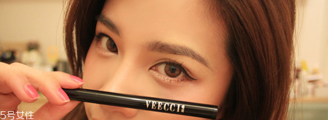 水眉筆用法圖解 3個步驟美眉即現(xiàn) 水眉筆用法圖解 3個步驟美眉即現(xiàn)