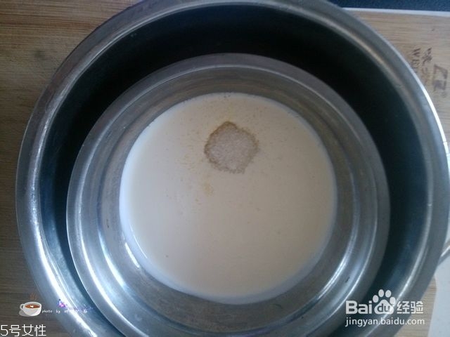 淡奶油怎么打發(fā) 打發(fā)淡奶油的技巧 淡奶油怎么打發(fā) 打發(fā)淡奶油的技巧