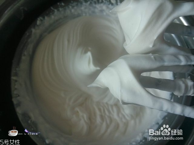 淡奶油怎么打發(fā) 打發(fā)淡奶油的技巧 淡奶油怎么打發(fā) 打發(fā)淡奶油的技巧