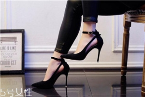 高跟鞋和平底鞋碼數(shù)一樣嗎？