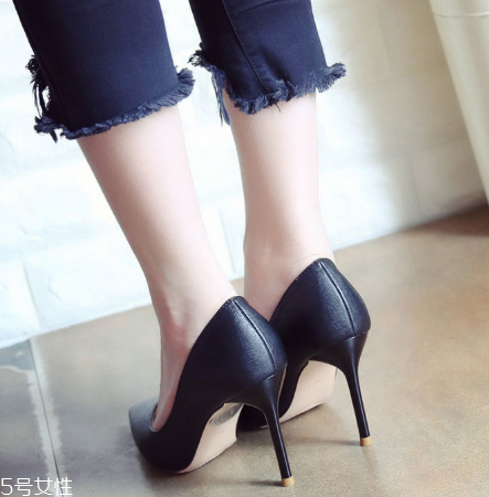 高跟鞋多高最合適？最舒服的高跟鞋高度